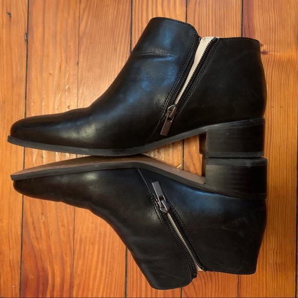 Clarks booties - Picture 2 of 4